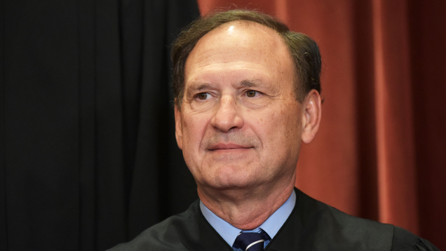 Illustration for article titled Whatever: We Ranked The Supreme Court Justices Based On Looks